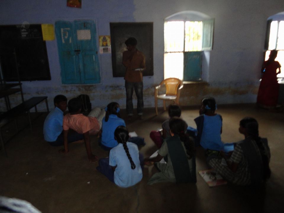Children learning in a classroom during a Sirpigal workshop